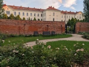 PXL 20250911 163839781 1 otwarta.art przestrzeń warsztatowa w centrum Krakowa Sala konferencyjna